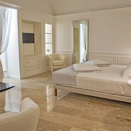 Piazza Posta Dimora Di Charme 4* Procida